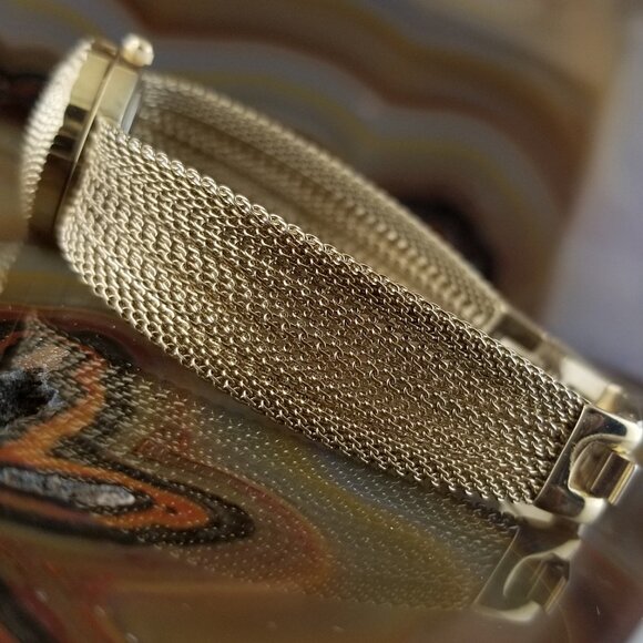 Relic by Fossil Hinged Cover Gold Mesh Bracelet Watch - Picture 3 of 5